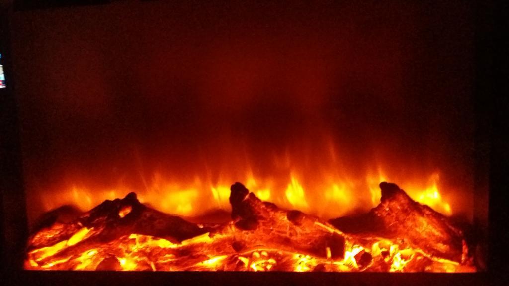 Apartment With Fireplace 利沃夫 外观 照片