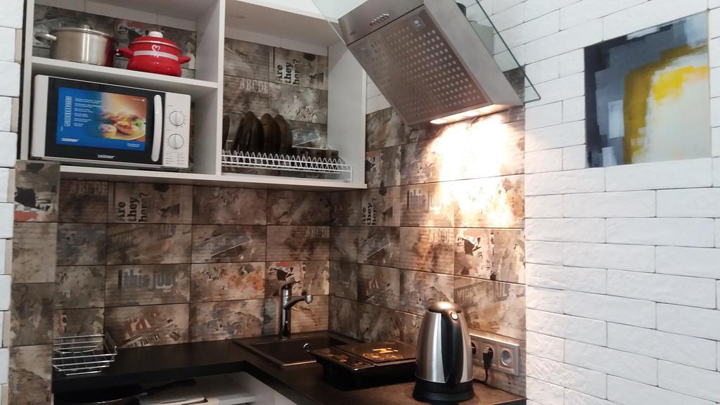 Apartment With Fireplace 利沃夫 外观 照片